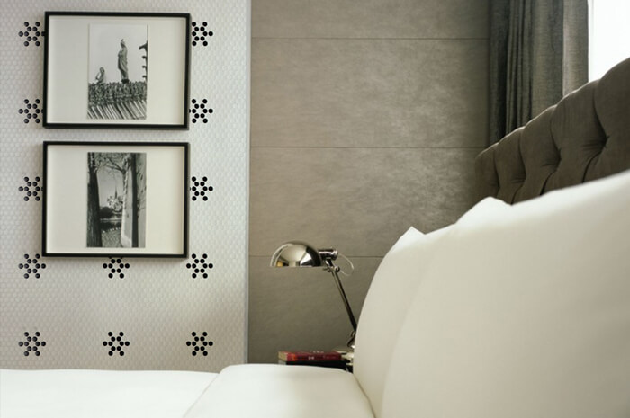 bedroom use black white flower pattern penny tile.jpg