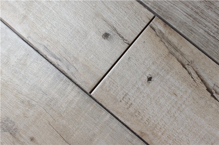 wood effect porcelain floor tiles.jpg