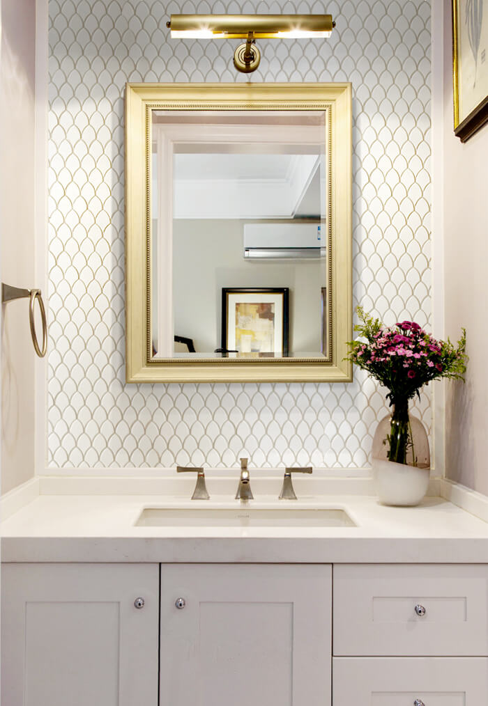 bathroom backsplash using fish scale mosaic tile.jpg