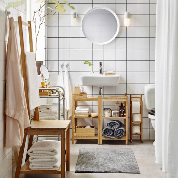 bathroom using matt white square wall tiles.jpg